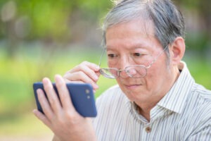 중장년 스마트폰